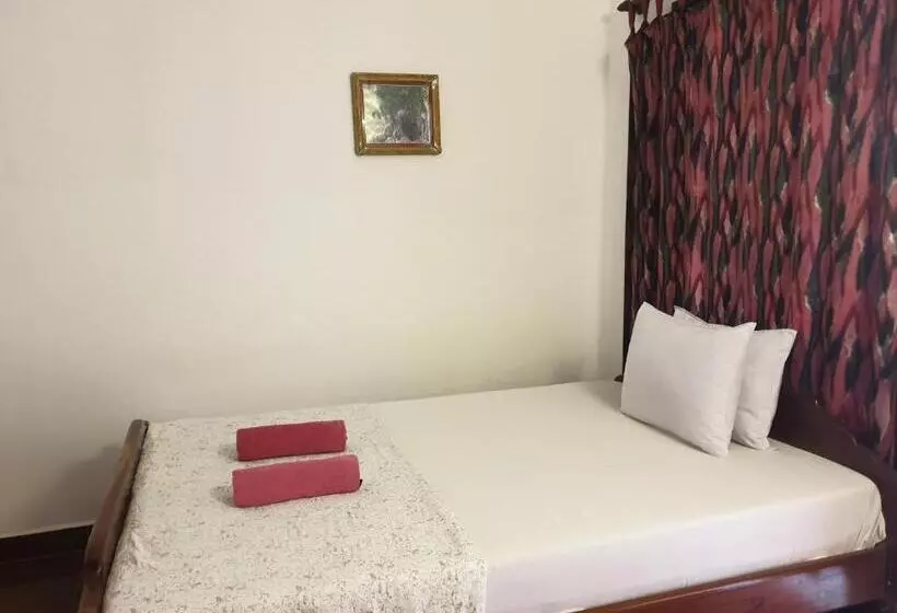 پانسیون Smiley's Guesthouse