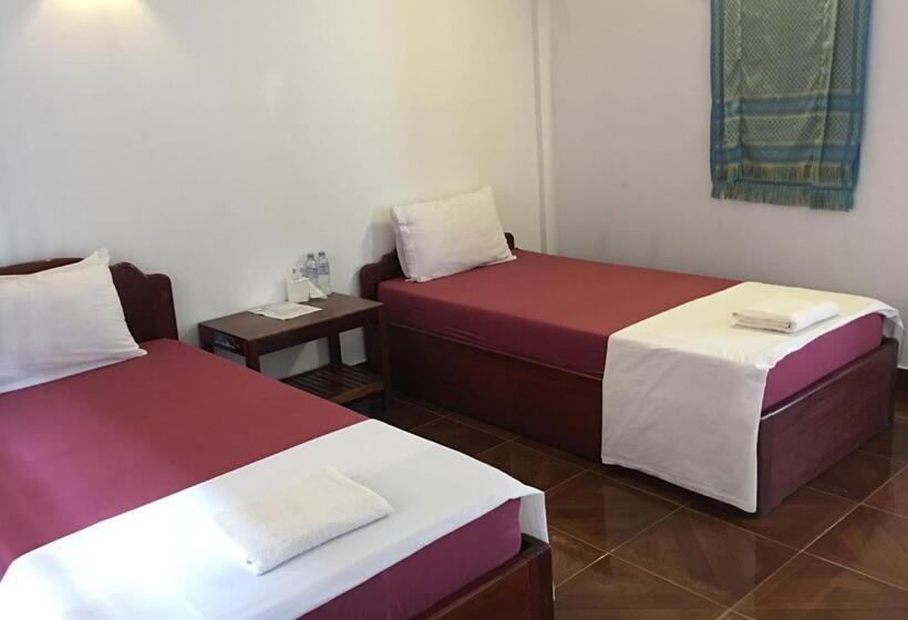 پانسیون Smiley's Guesthouse