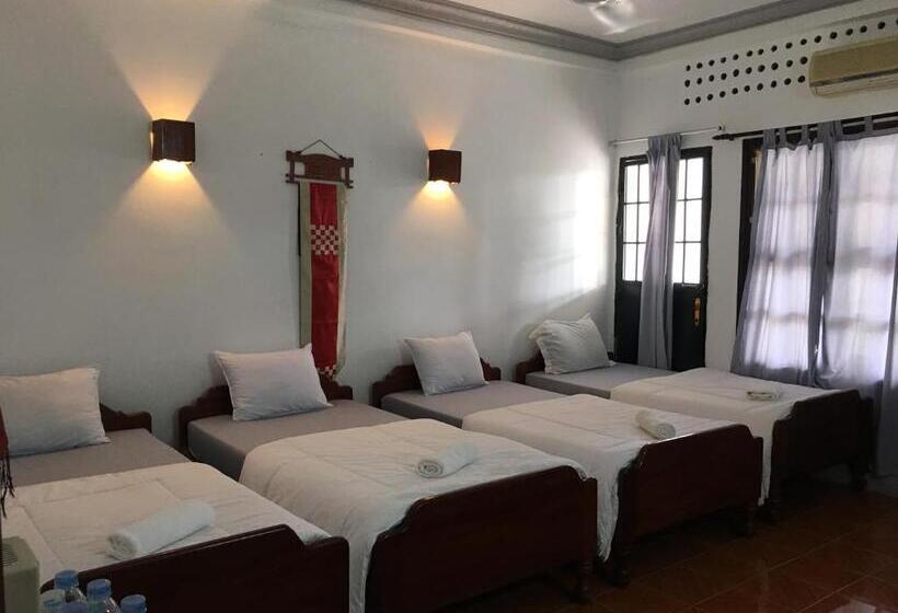 پانسیون Smiley's Guesthouse