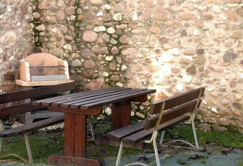 Hotelli Seiterre Agriturismo Tenuta San Leone