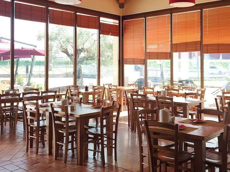 酒店 Seiterre Agriturismo Tenuta San Leone