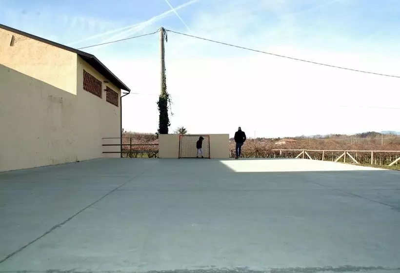 Hotelli Seiterre Agriturismo Tenuta San Leone