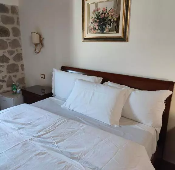 ホテル Grotta Biscia