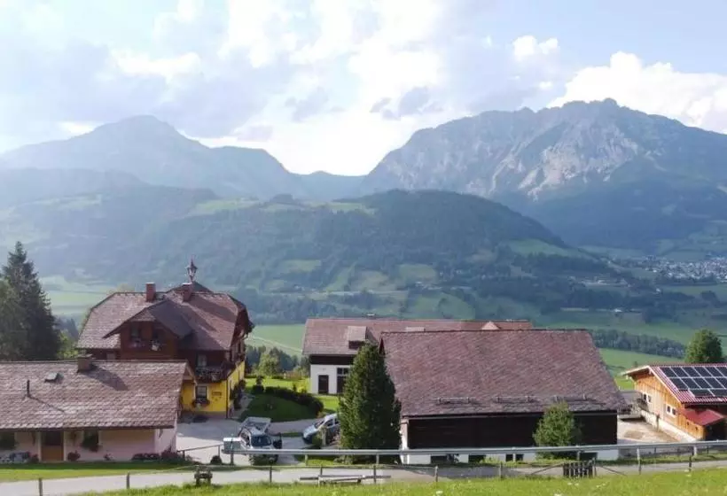 ホテル Panoramahof Gupf