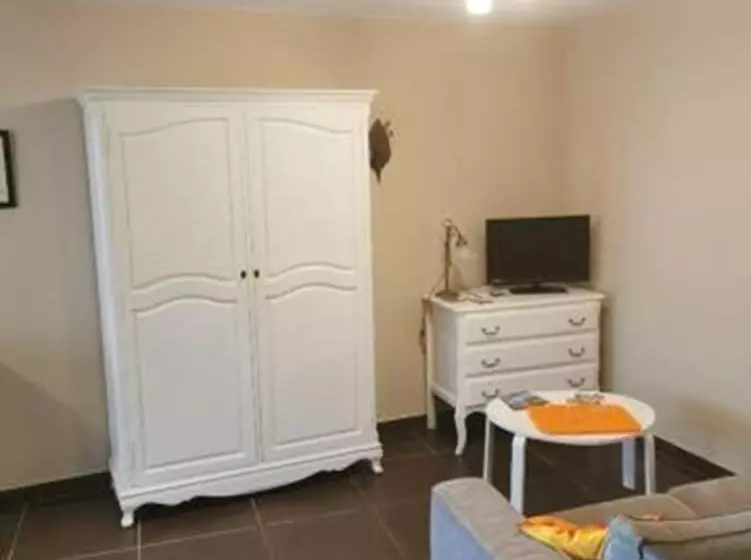 Majatalo Aux Berges Du Canal