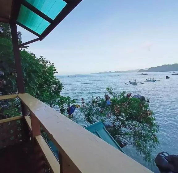 ペンション El Gordo S Seaside Adventure Lodge