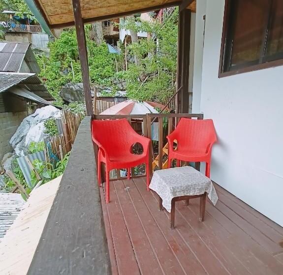 פנסיון El Gordo S Seaside Adventure Lodge