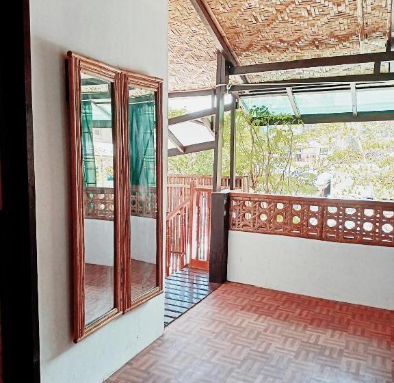 פנסיון El Gordo S Seaside Adventure Lodge