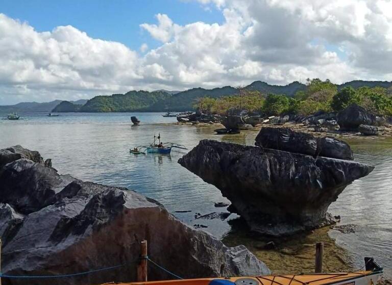 פנסיון El Gordo S Seaside Adventure Lodge