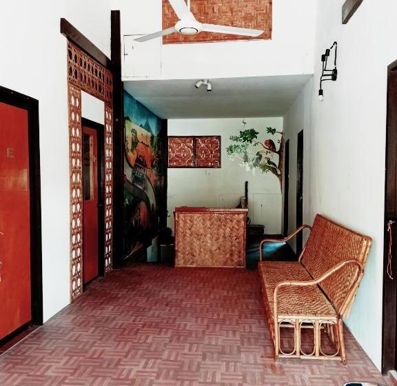 פנסיון El Gordo S Seaside Adventure Lodge