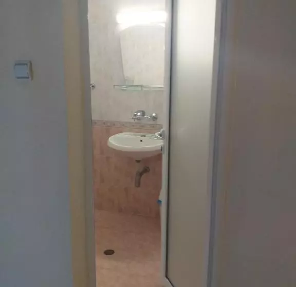پانسیون Exotic Guest House