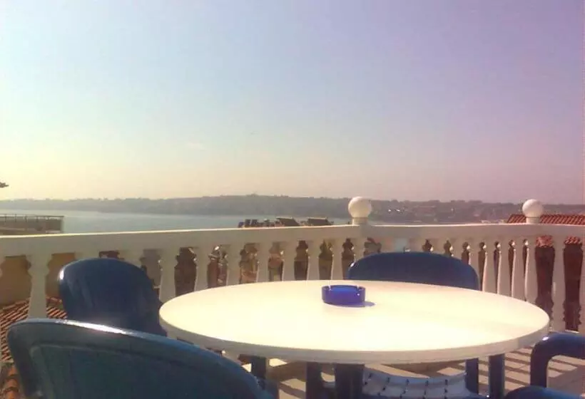 پانسیون Exotic Guest House