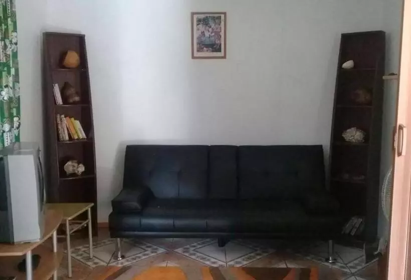 پانسیون Hostal Vaihere