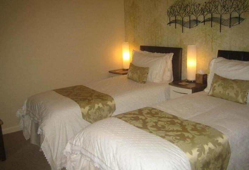 פנסיון Lamorna Lodge