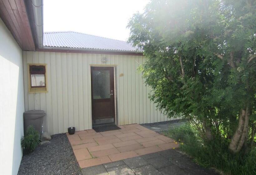 پانسیون Nes Guesthouse