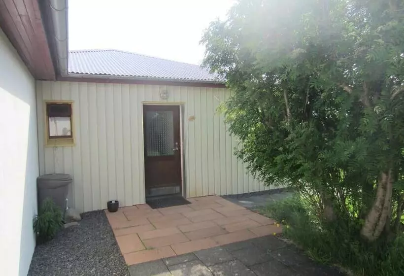 پانسیون Nes Guesthouse