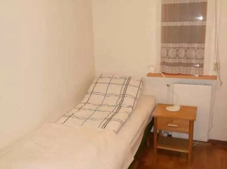 پانسیون Nes Guesthouse