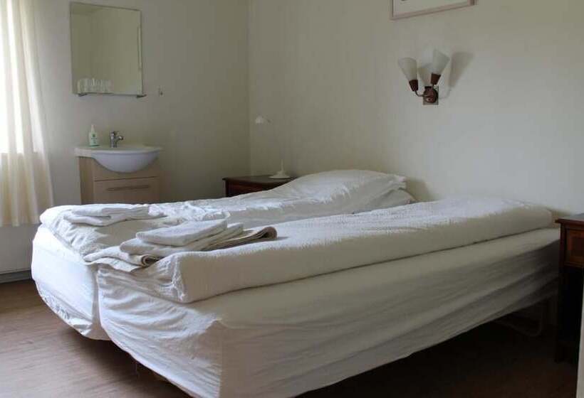 پانسیون Nes Guesthouse