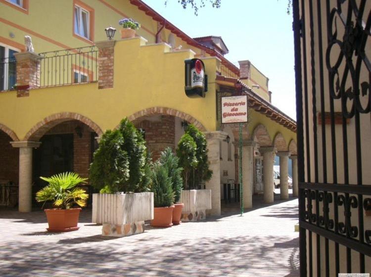 פנסיון Penzion Da Giacomo