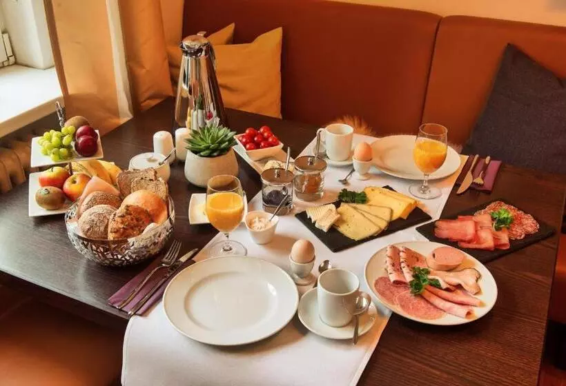 Majatalo Weingut & Gästehaus Christoph Clüsserath