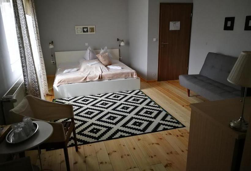 Pensiune Restaurant La Cassa