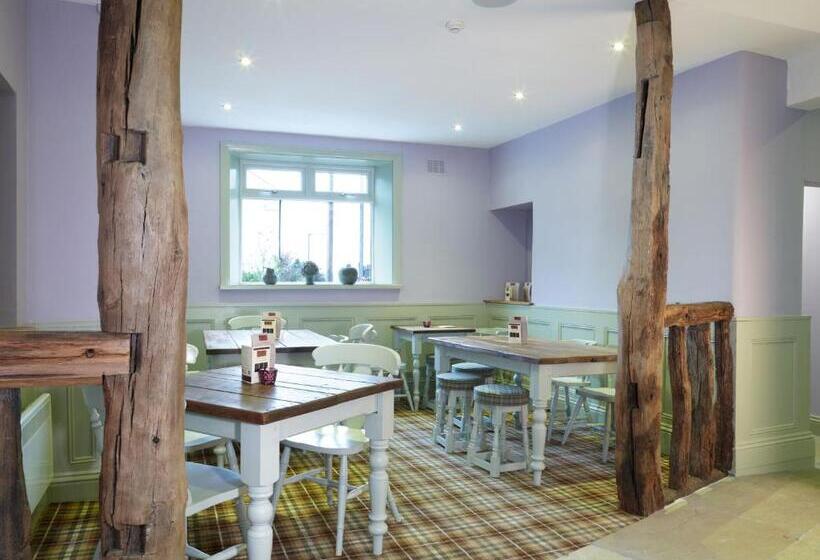 فندق صغير 1885 The Venue   Pub, Restaurant, Rooms & Function House