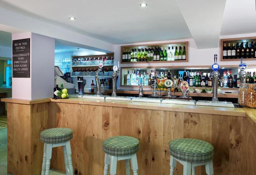 فندق صغير 1885 The Venue   Pub, Restaurant, Rooms & Function House