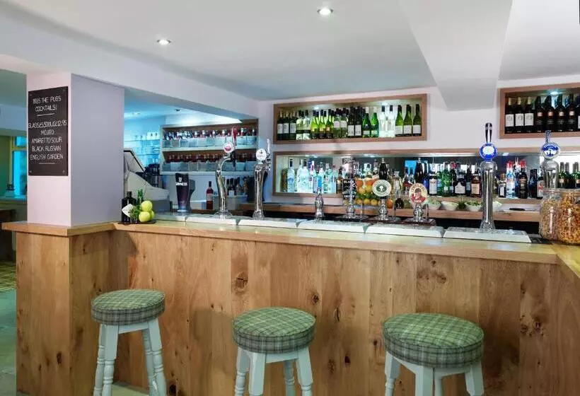 Retkeilymaja 1885 The Venue   Pub, Restaurant, Rooms & Function House