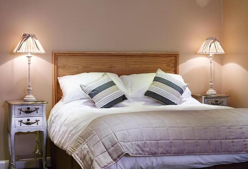 فندق صغير 1885 The Venue   Pub, Restaurant, Rooms & Function House