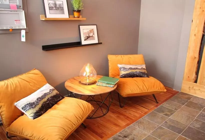 ユースホステル The Larix