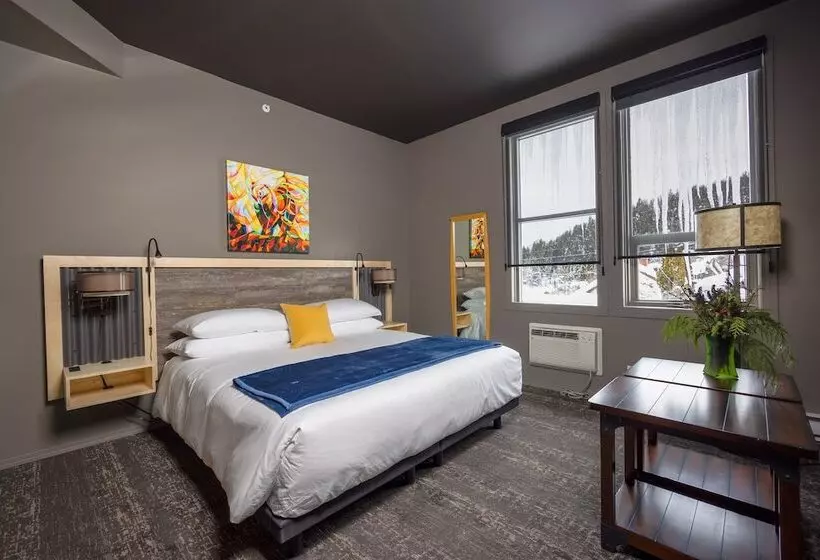 ユースホステル The Larix