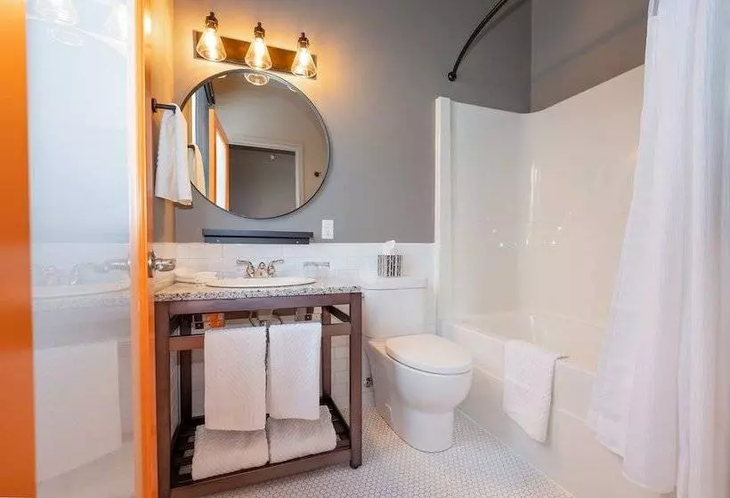 ユースホステル The Larix