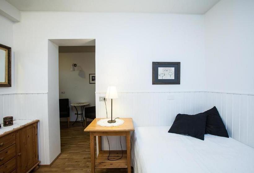 پانسیون Kría Guesthouse