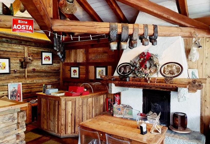 پانسیون Les Plaisirs D'antan