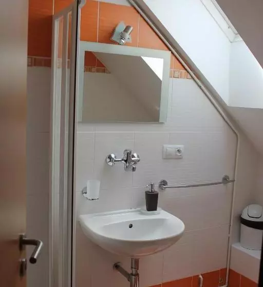 Majatalo Penzion U Růže