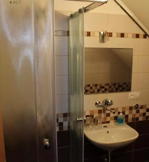 Majatalo Penzion U Růže