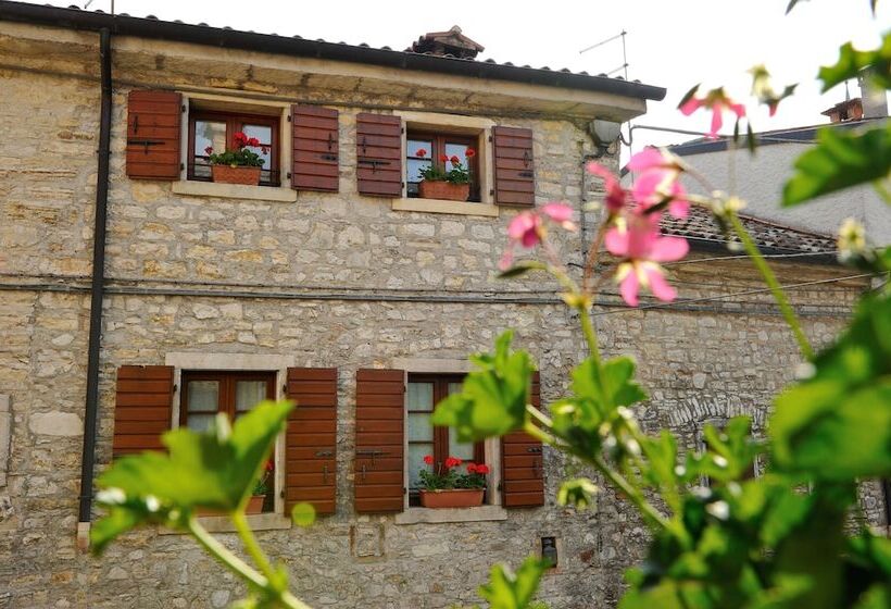 Отель Agriturismo Crodi
