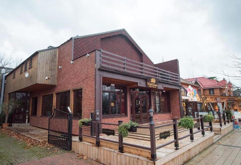 پانسیون Guest House Lotus