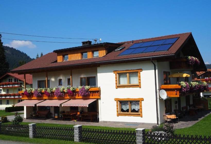 بنسيون Haus Luise