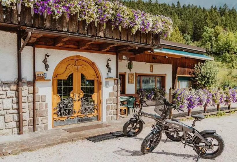 ペンション Locanda Montana