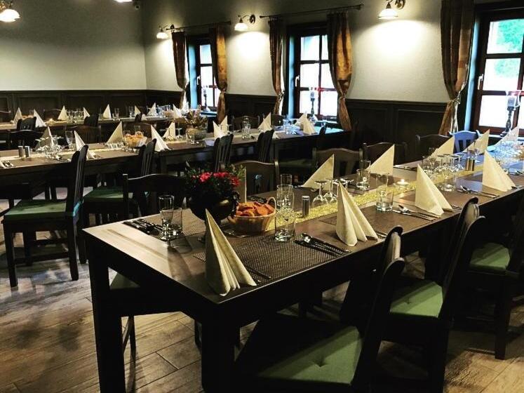 膳宿费 Penzion A Reštaurácia Hanišberg