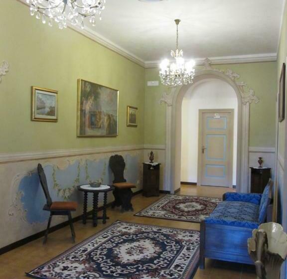 פנסיון Villa Lomellini