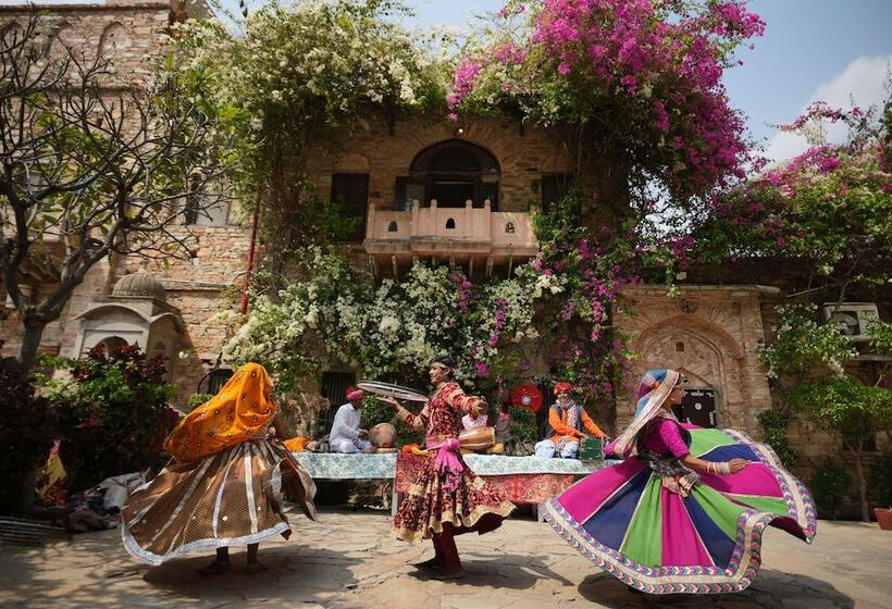 Отель Fort Dadhikar, Alwar