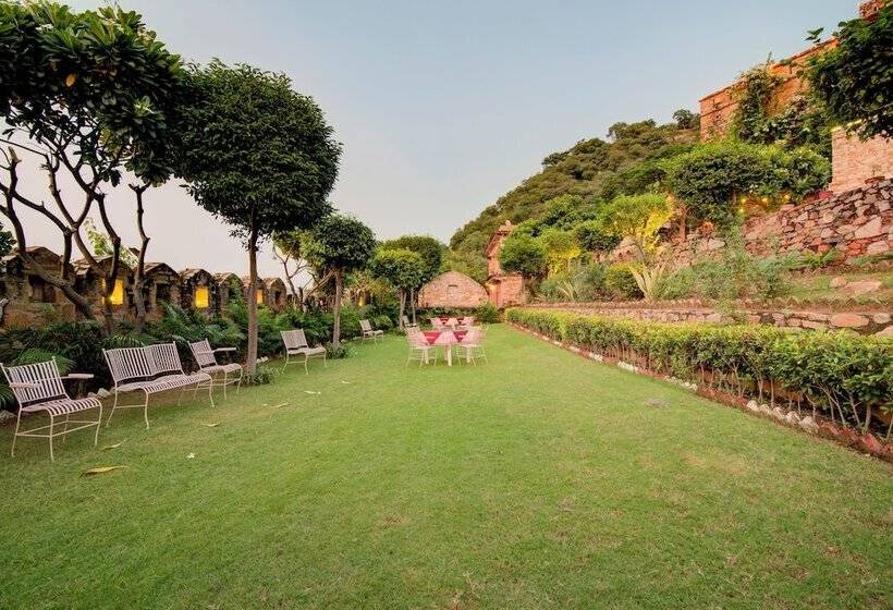 Отель Fort Dadhikar, Alwar