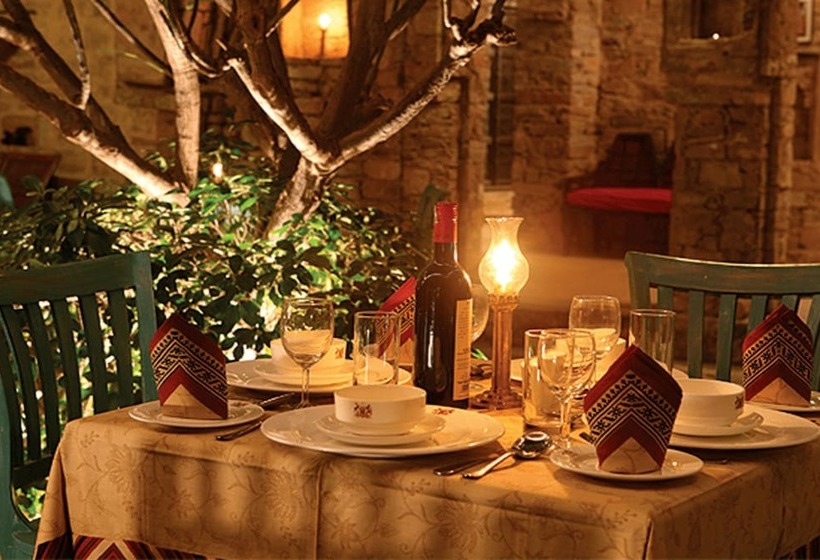 Отель Fort Dadhikar, Alwar