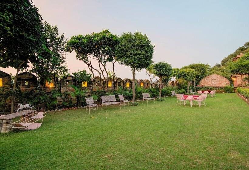 Отель Fort Dadhikar, Alwar