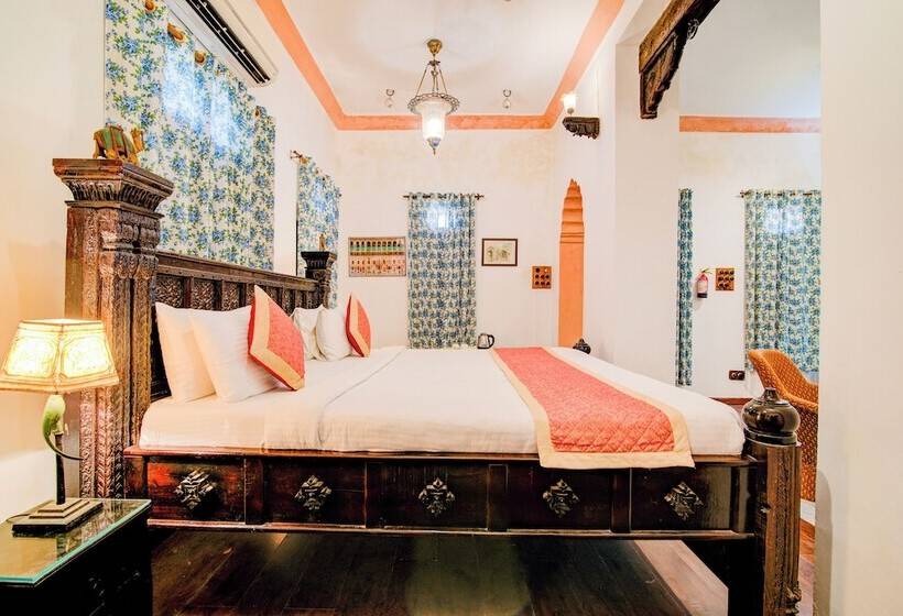 Отель Fort Dadhikar, Alwar