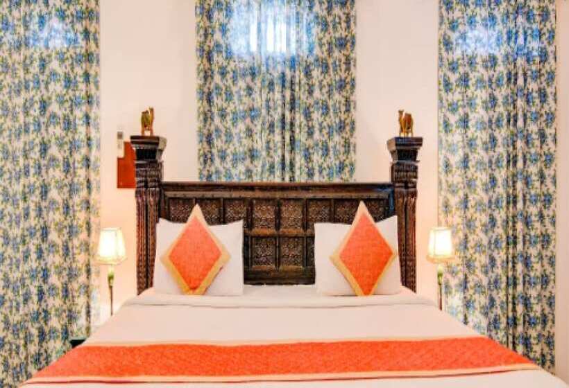 Отель Fort Dadhikar, Alwar