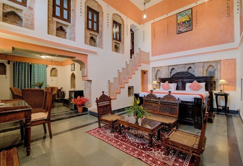 Отель Fort Dadhikar, Alwar