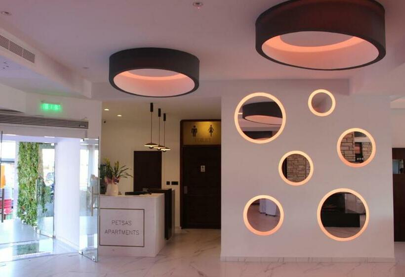 Petsas Apartments